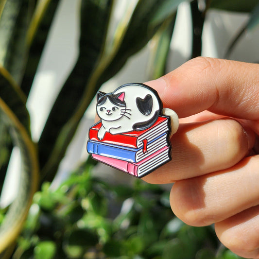Stack of Books Cat Pin