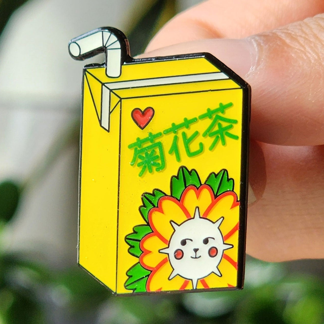 Vita Chrysanthemum Tea Enamel Pin