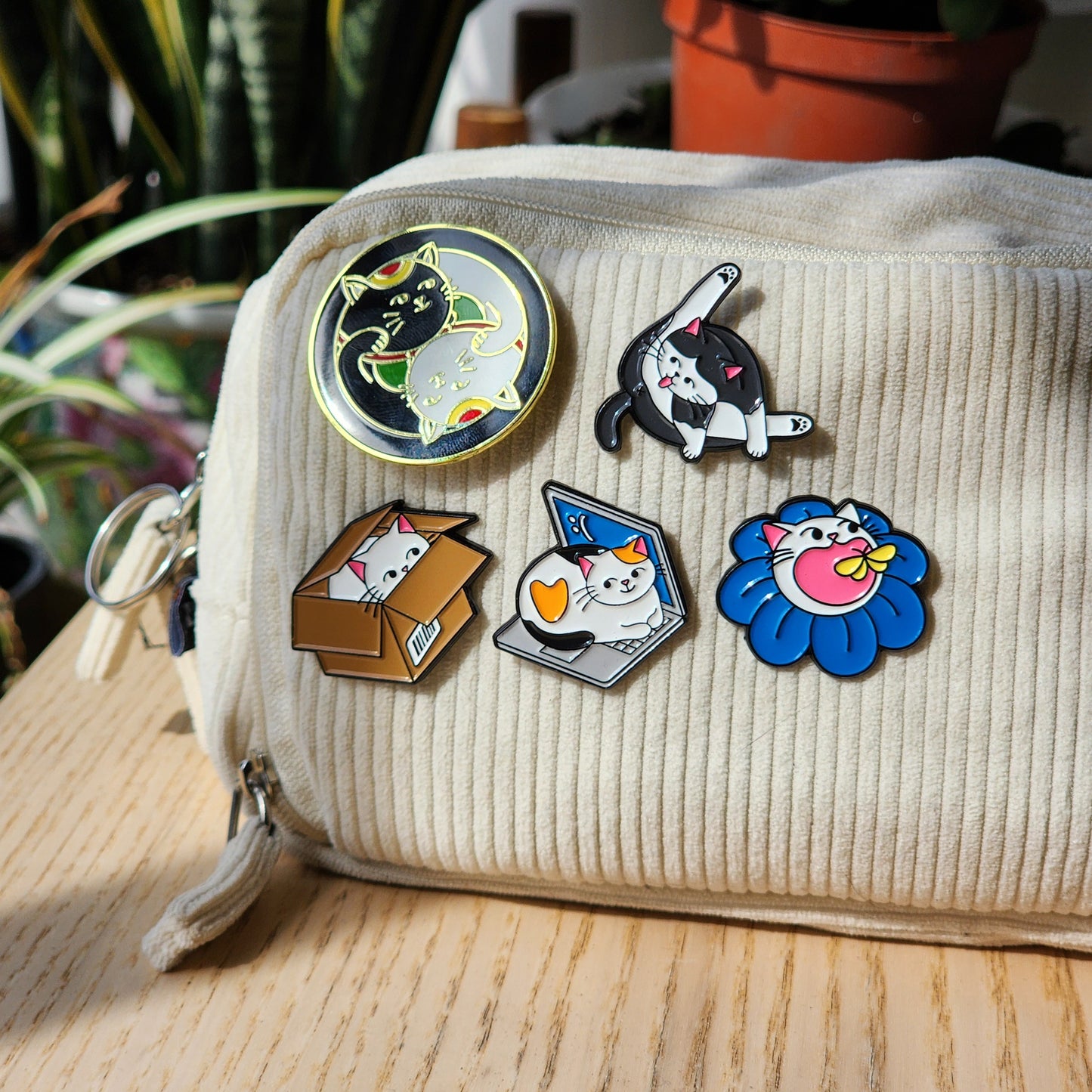 Flower Cat Pin